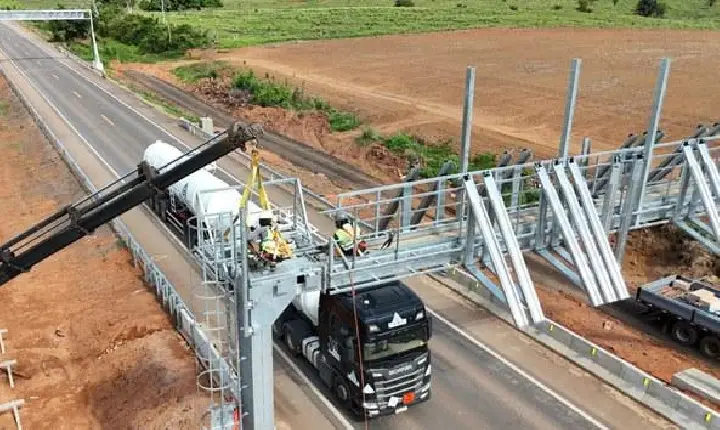 “Implantaram um sistema de cobrança antes de entregar o serviço”, afirma Pedro Fernandes sobre pedágio na BR-364