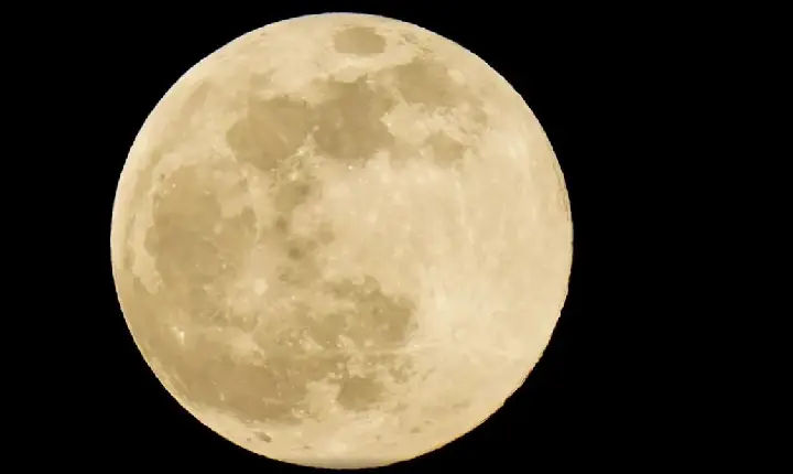 'Lua Cheia Rosa' poderá ser vista nesta terça-feira no Brasil