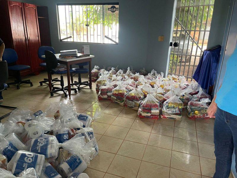 Em comemoração aos 15 anos de Rolim Net, colaboradores convertem dinheiro de festas de comemoração em cestas básicas