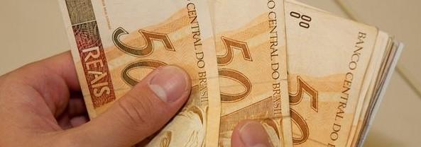 Pagamento da parcela do 13º, nesta sexta-feira, movimenta a economia do Estado