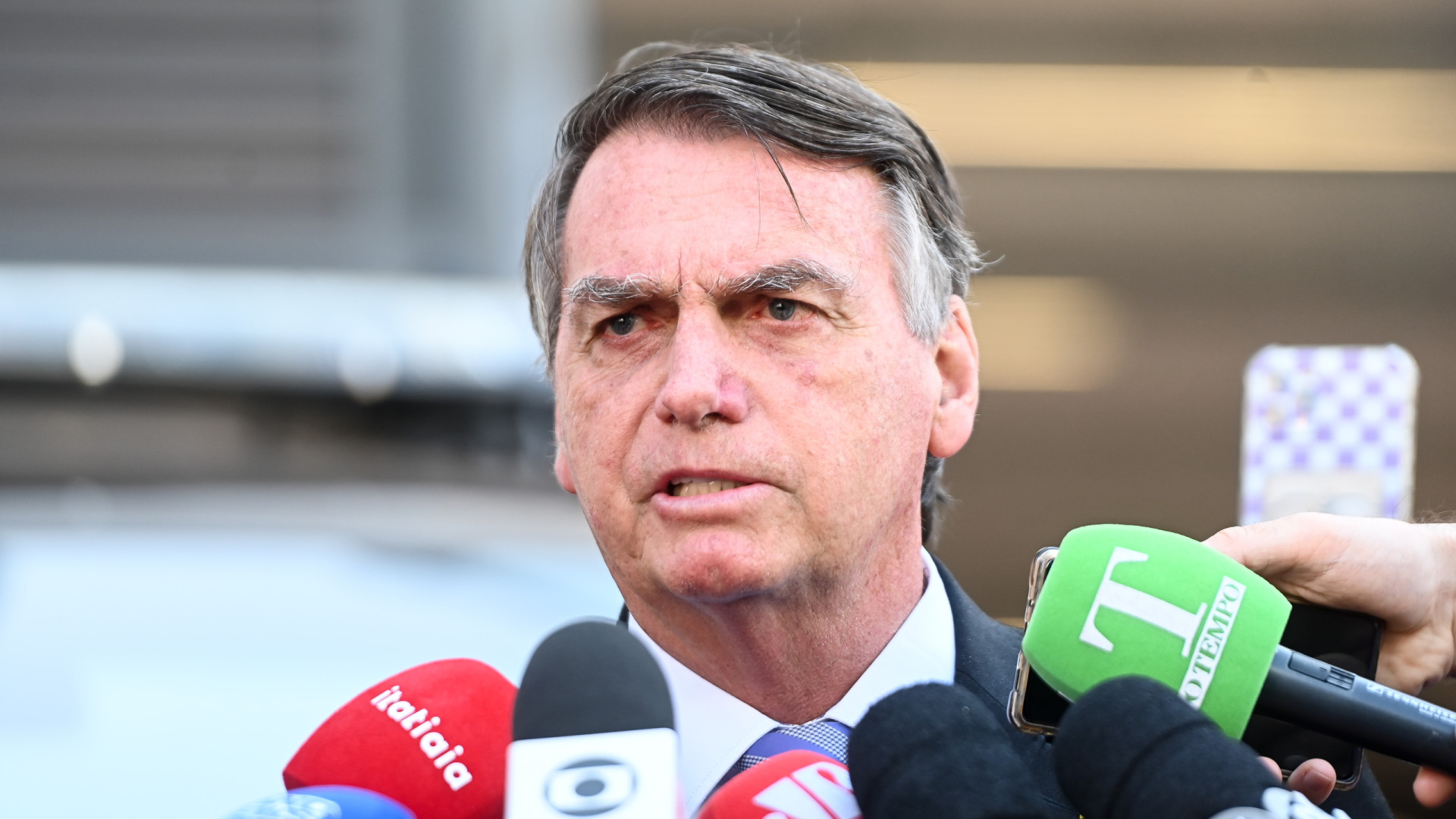 Bolsonaro tem infecção controlada e deve receber alta nesta sexta-feira